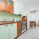 Maya With Sea View Apartman Poreč